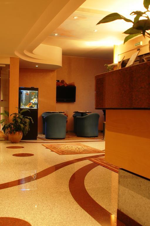 Hotel St John Desio Exteriér fotografie